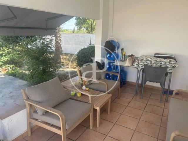 Casa en venta en la Pobla de Vallbona, València / Valencia