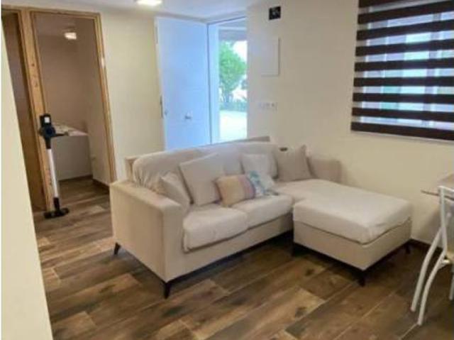 Casa en venta en la Pobla de Vallbona, València / Valencia