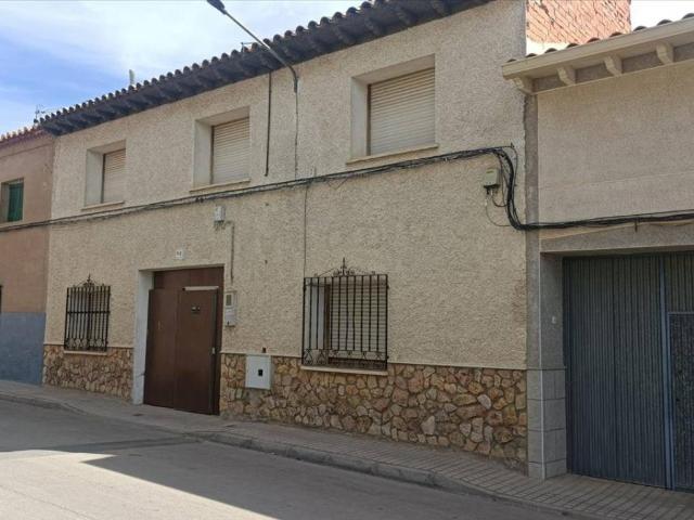 Casa en venta en La Puebla De Almoradiel, Toledo