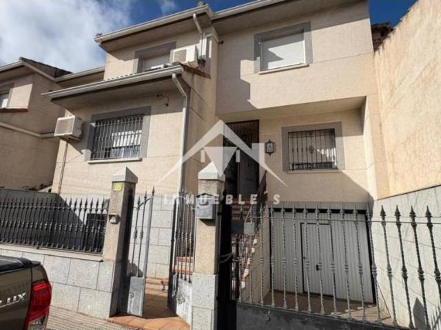 Casa en venta en La Puebla De Montalbán, Toledo