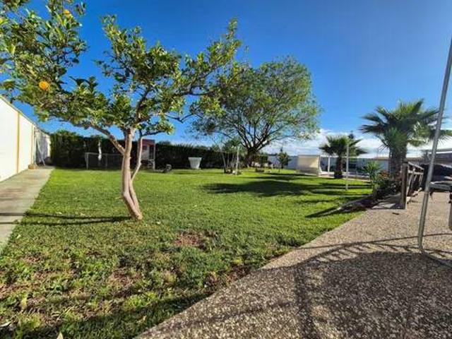 Casa en venta en La Rinconada, Andalucía