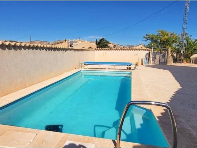 Casa en venta en el Vinalopó Mitjà / El Vinalopó Medio, Valencia