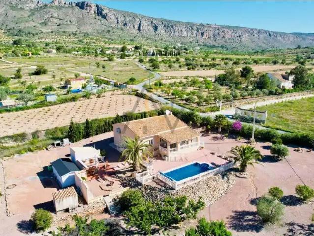 Casa en venta en el Vinalopó Mitjà / El Vinalopó Medio, Valencia