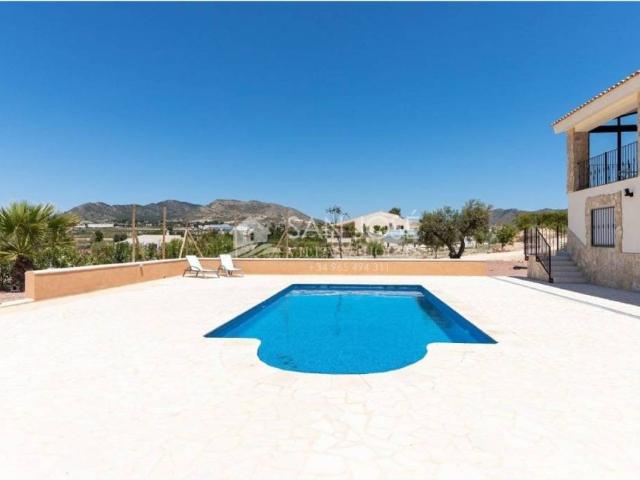 Casa en venta en el Vinalopó Mitjà / El Vinalopó Medio, Valencia