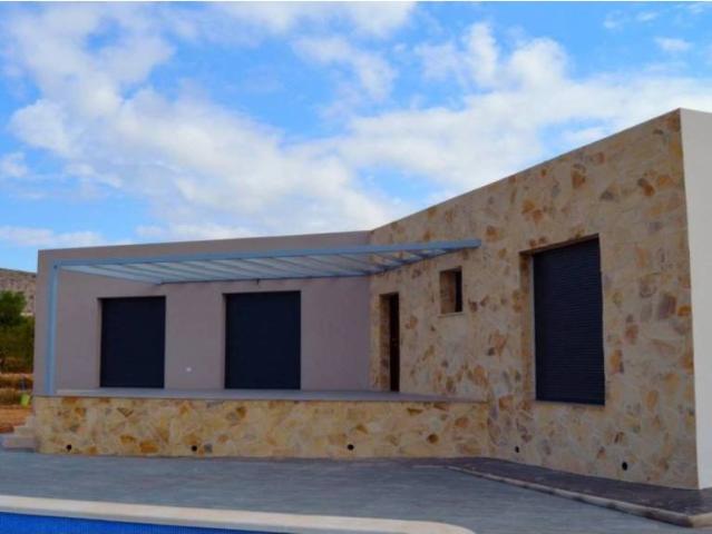 Casa en venta en el Vinalopó Mitjà / El Vinalopó Medio, Valencia