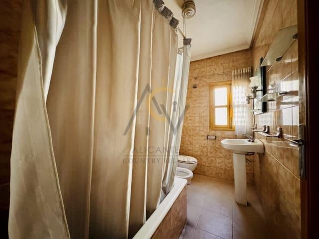Casa en venta en Cases de l'Ombria, el Vinalopó Mitjà / El Vinalopó Medio