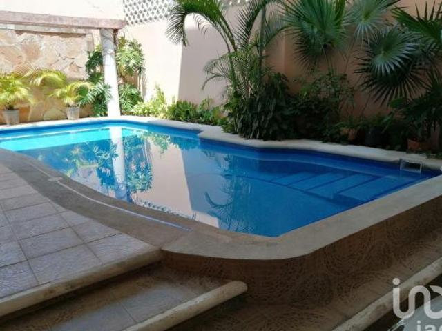 CASA EN VENTA EN LA SM. 11. BENITO JUAREZ, QUINTANA ROO