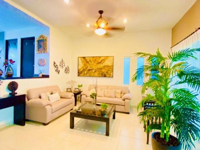 CASA EN VENTA EN LA VISTA, EL TABLE, CANCUN, QUINTANA ROO, con Estudio en PB