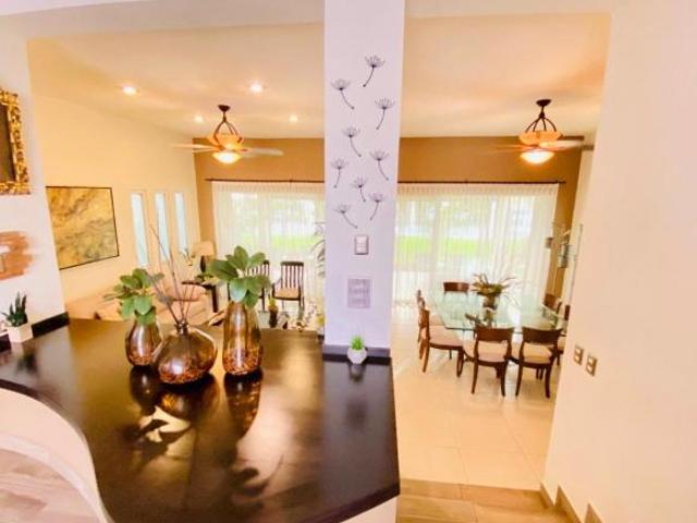 CASA EN VENTA EN LA VISTA, EL TABLE, CANCUN, QUINTANA ROO, con Estudio en PB