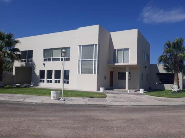 Casa en VENTA EN LAGO COLINA