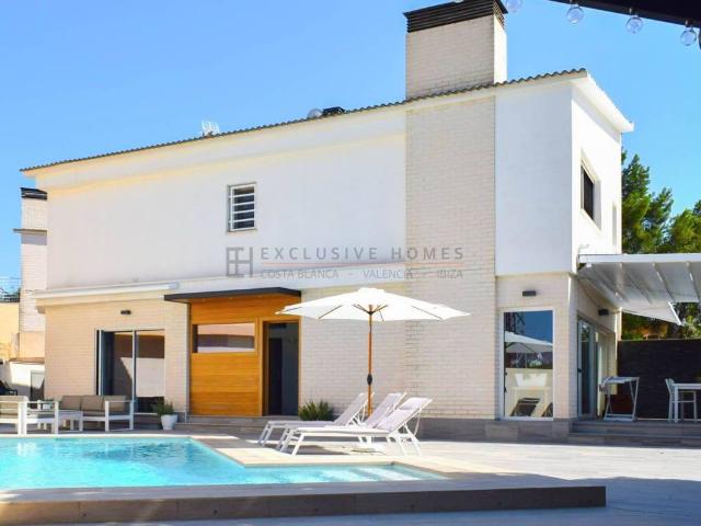 Casa en venta en L'alfàs Del Pi