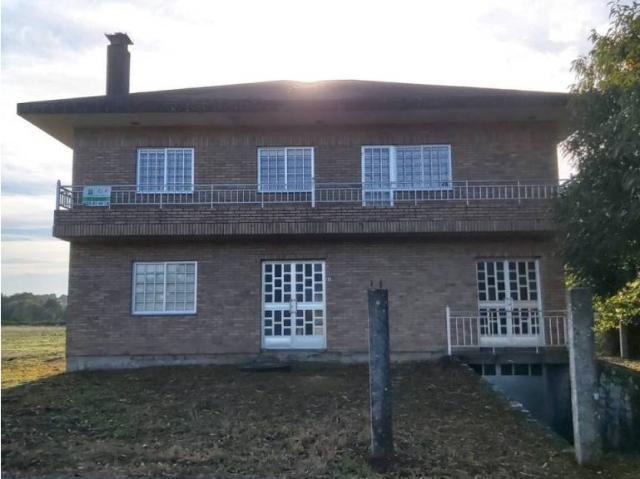 Casa en venta en Lalín