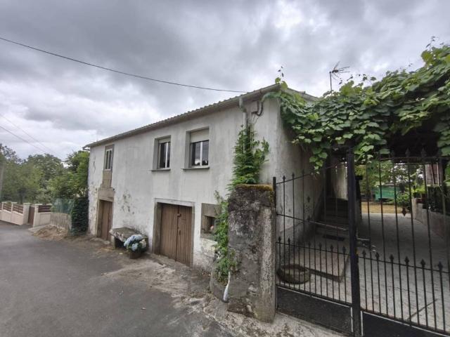 Casa en venta en Lalín