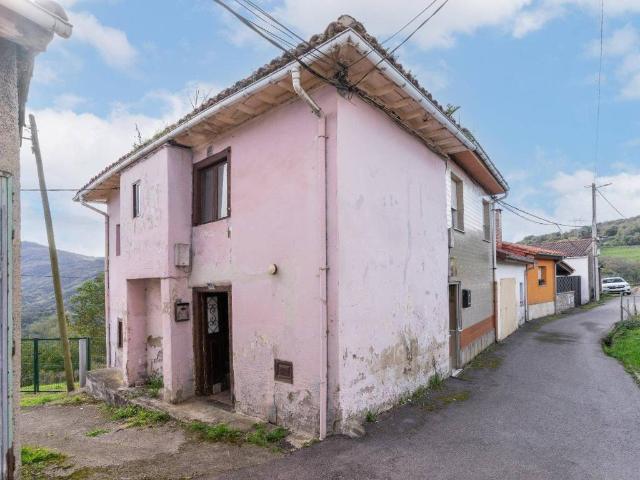 Casa en venta en Los Fornos, Langreo