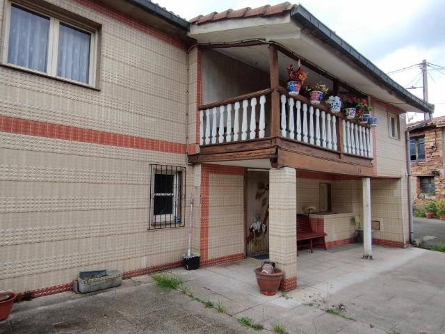 Casa en venta en Langreo