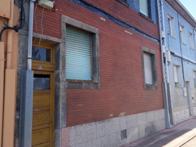 Casa en venta en Otero, Langreo