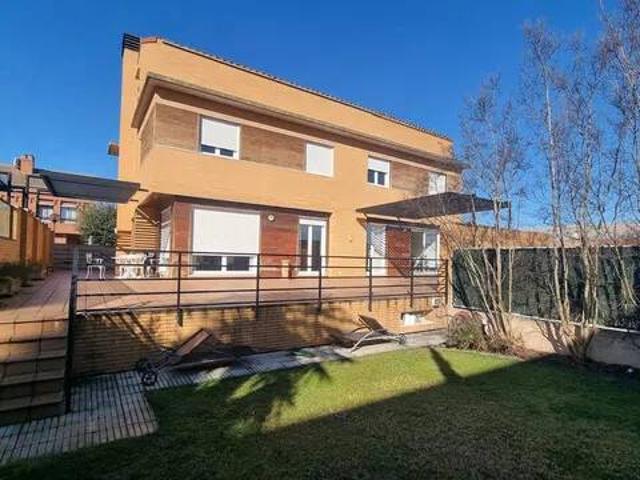 Casa en venta en Villapatro, Lardero
