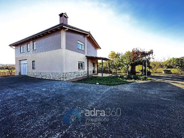 Casa en venta en Villapatro, Lardero