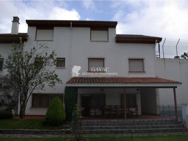 Casa en venta en Laredo, Cantabria