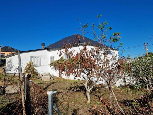 Casa en venta en Valdeorras, Galicia