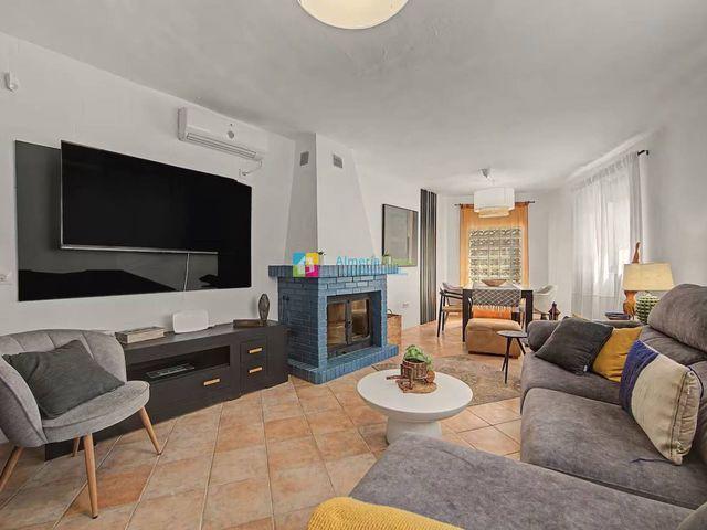 Casa en venta en Laroya