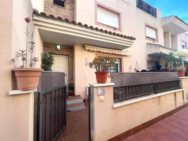 Casa en venta en Las Gabias, Granada