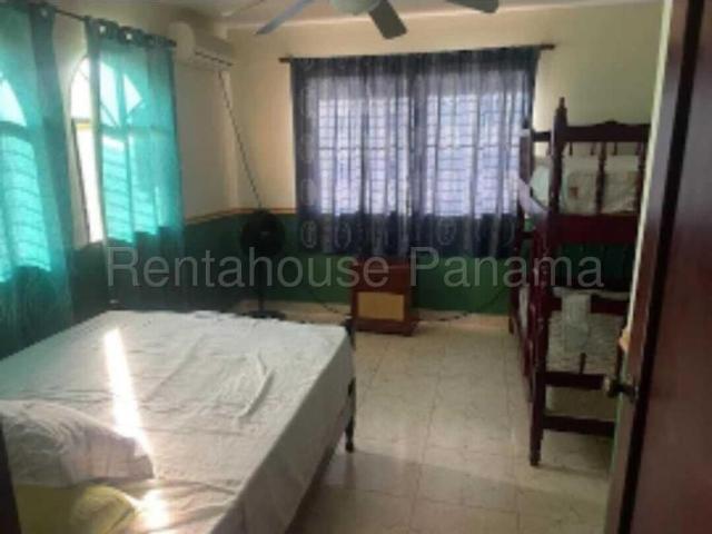 Casa en Venta en Las Tablas El Cocal Los Santos 323 m2. 4 hab