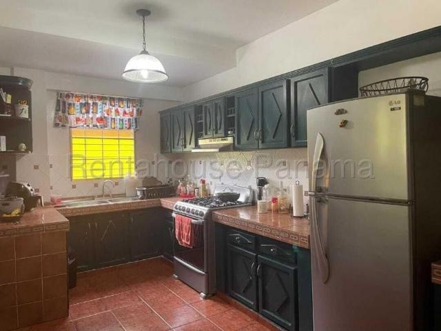 Casa en Venta en Las Tablas El Cocal Los Santos 323 m2. 4 hab