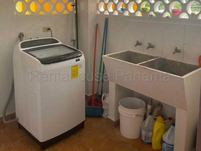 Casa en Venta en Las Tablas El Cocal Los Santos 323 m2. 4 hab