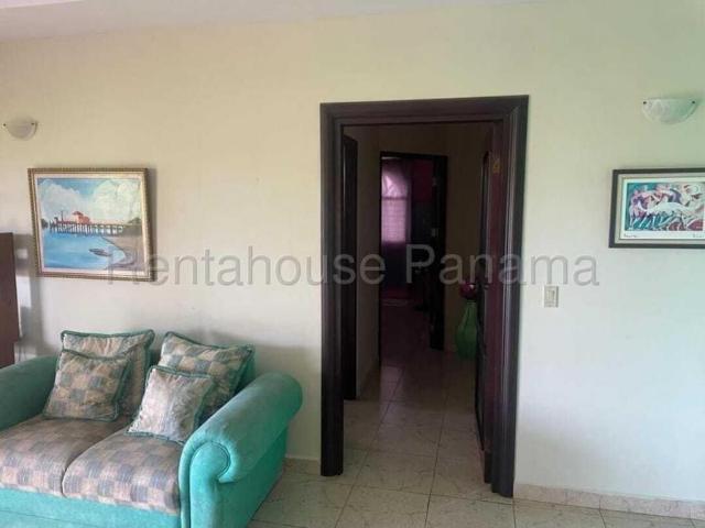 Casa en Venta en Las Tablas El Cocal Los Santos 323 m2. 4 hab