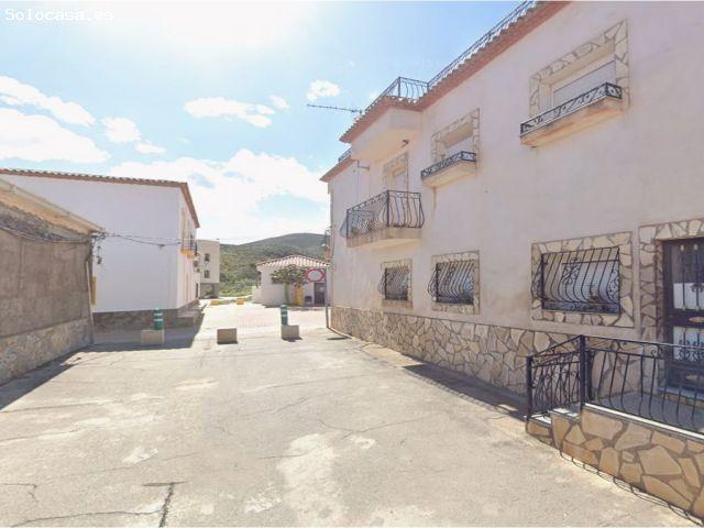Casa en venta en Las Tres Villas, Andalucía