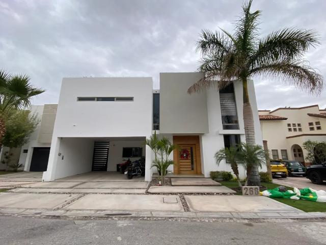 Casa en venta en Peñón Blanco, Durango