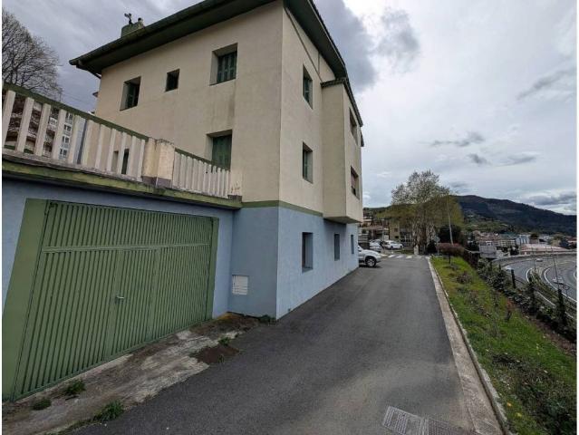 Casa en venta en Lasarte-oria, Guipúzcoa