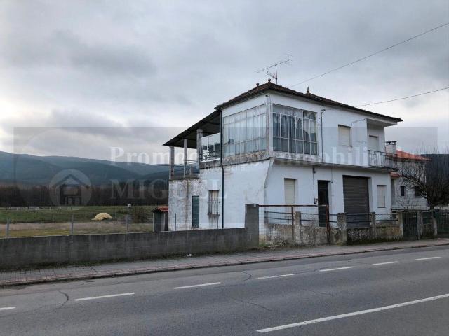 Casa en venta en Laza