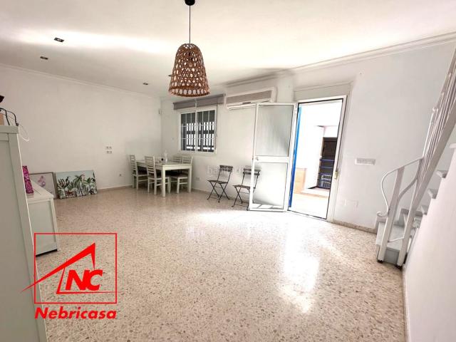 Casa en venta en Lebrija, Andalucía