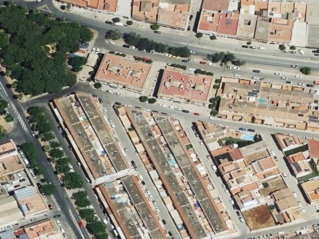 Casa en venta en Lebrija, Andalucía
