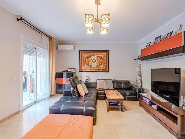 Casa en venta en Leganés, Flores