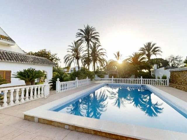 Casa en venta en el Camp de Túria, Valencia