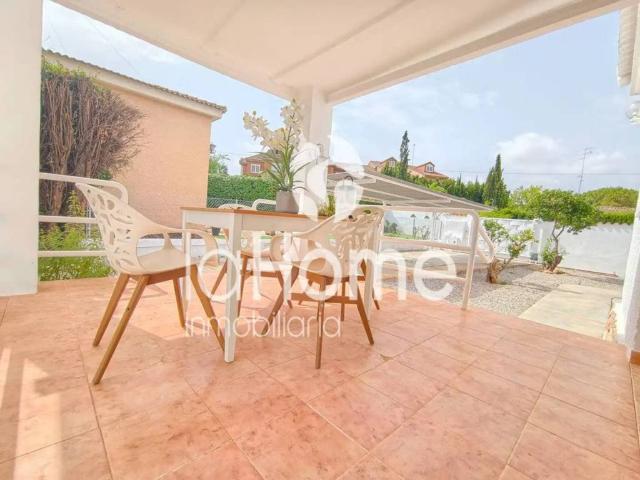 Casa en venta en el Camp de Túria, Valencia
