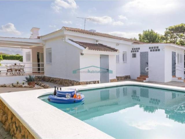 Casa en venta en el Camp de Túria, Valencia