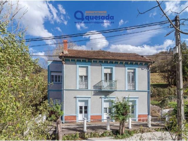 Casa en venta en Lena, Asturias