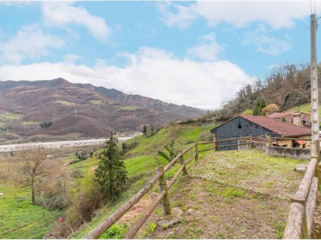 Casa en venta en Lena, Asturias