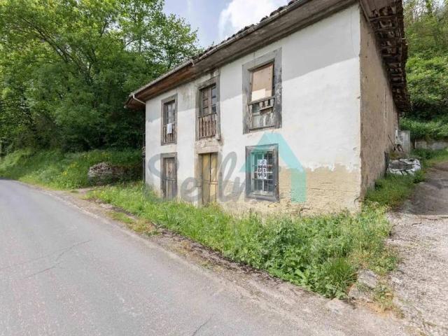 Casa en venta en Lena, Asturias