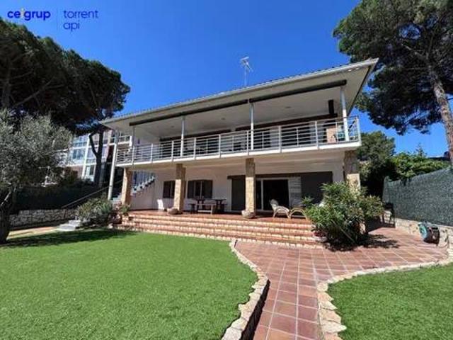 Casa en venta en Alt Empordà, Catalunya