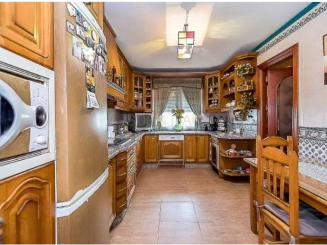 Casa en venta en Linares, Andalucía