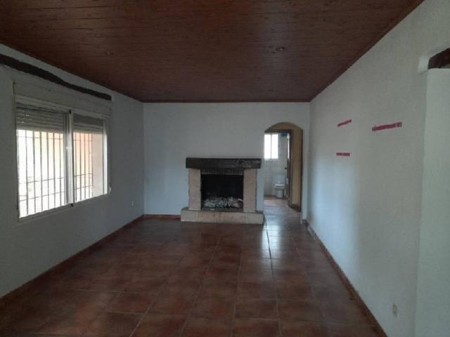 Casa en venta en Linares, Andalucía