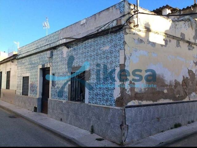 Casa en venta en Linares, Andalucía