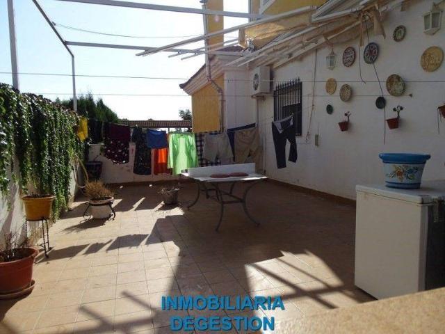 Casa en venta en Linares, Andalucía