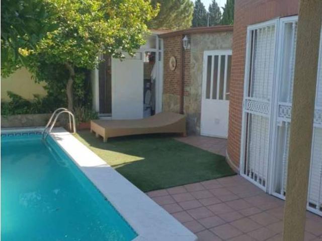 Casa en venta en Linares, Andalucía