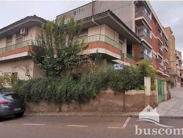 Casa en venta en Linares, Andalucía